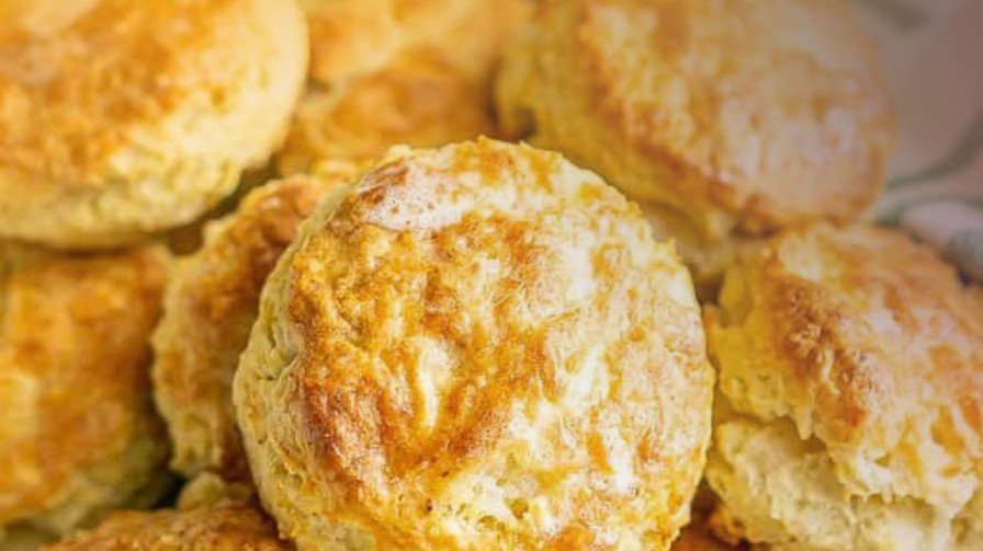 Easy Fluffy Biscuit Delight